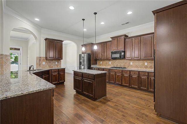 741 Stonebranch Drive, Loganville, GA 30052