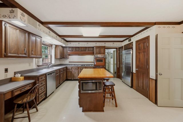 801 Chinoe Road, Lexington, KY 40502