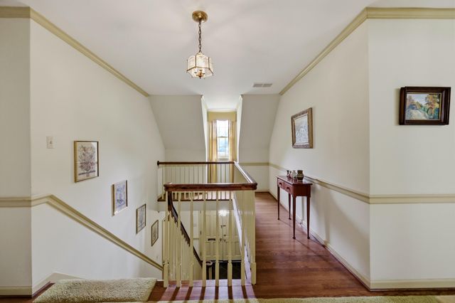 801 Chinoe Road, Lexington, KY 40502