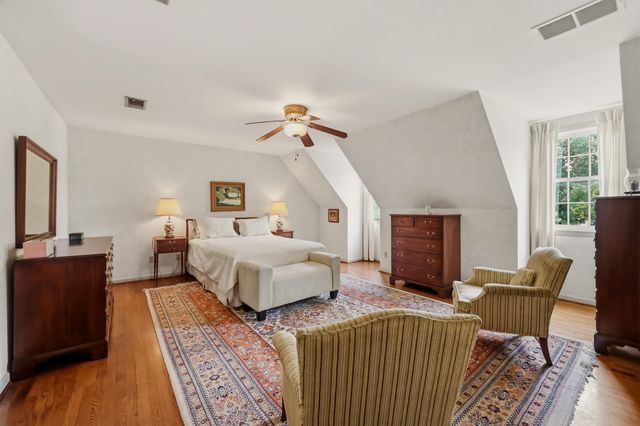 801 Chinoe Road, Lexington, KY 40502