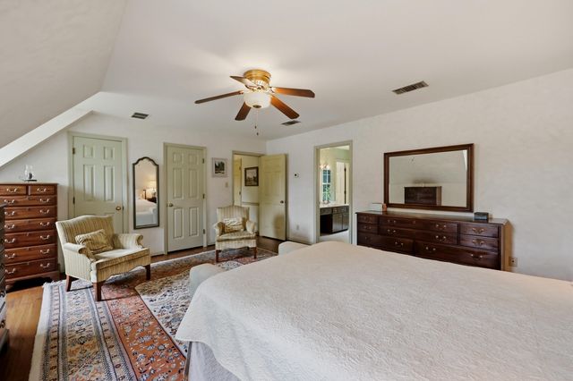 801 Chinoe Road, Lexington, KY 40502