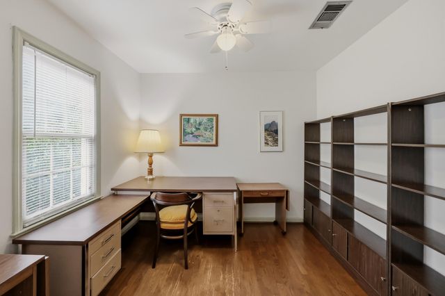 801 Chinoe Road, Lexington, KY 40502