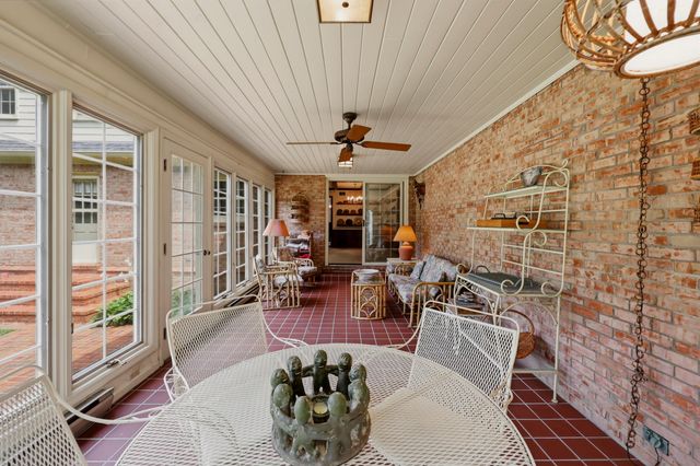 801 Chinoe Road, Lexington, KY 40502