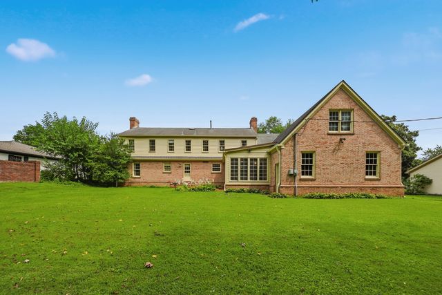 801 Chinoe Road, Lexington, KY 40502