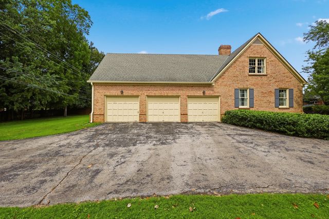 801 Chinoe Road, Lexington, KY 40502