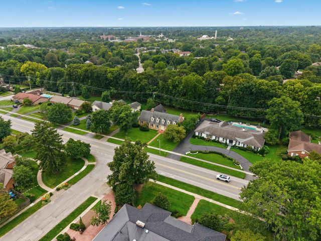 801 Chinoe Road, Lexington, KY 40502
