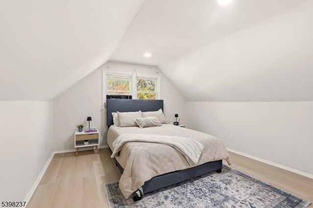 24 Frederick Ave, Woodbridge Twp., NJ 07067