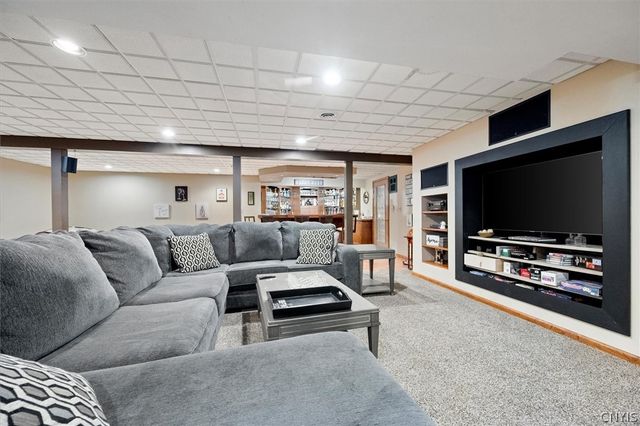 1 Water Beech Place, New Hartford, NY 13413