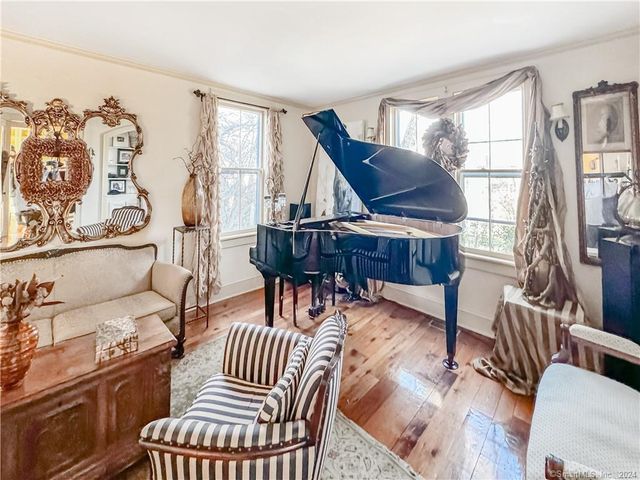 414 Riverside Avenue, Westport, CT 06880