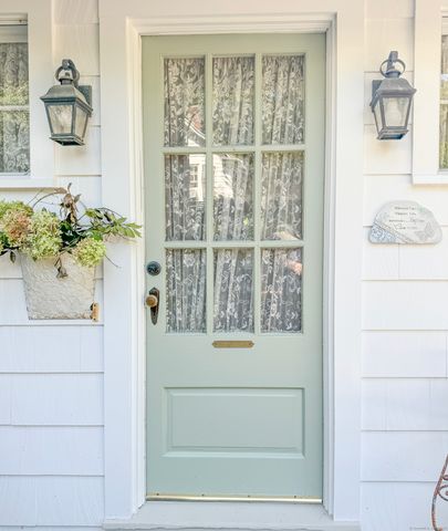 414 Riverside Avenue, Westport, CT 06880