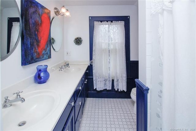 414 Riverside Avenue, Westport, CT 06880