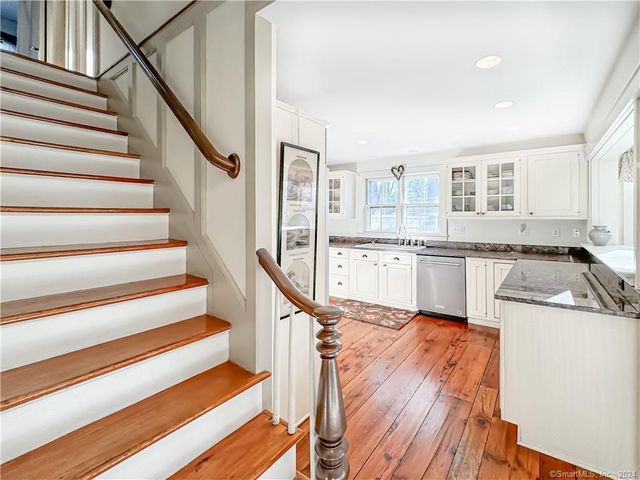 414 Riverside Avenue, Westport, CT 06880