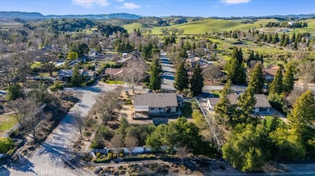 501 Burlwood, Templeton, CA 93465