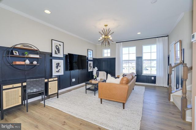 201 HILLSDALE PL, Martinsburg, WV 25403