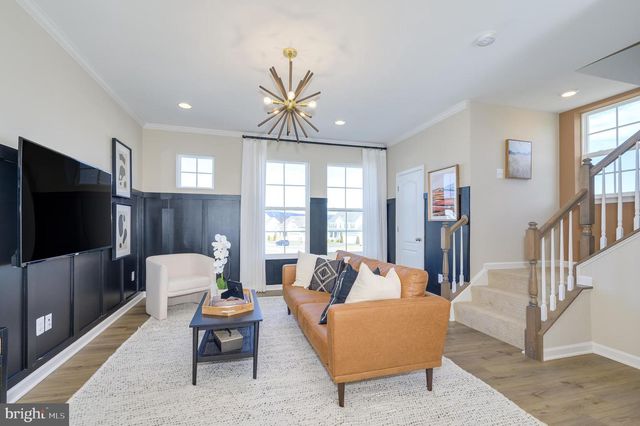 201 HILLSDALE PL, Martinsburg, WV 25403