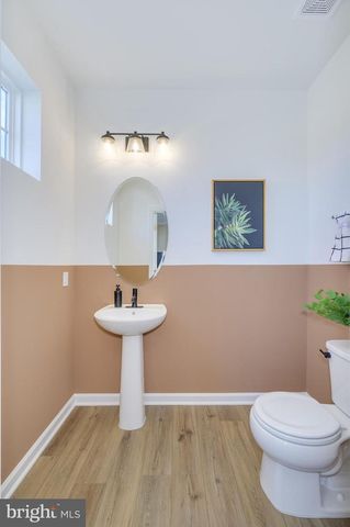 201 HILLSDALE PL, Martinsburg, WV 25403