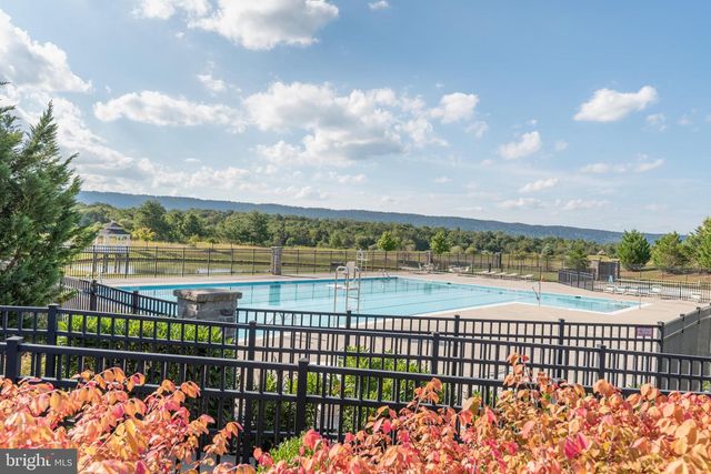 201 HILLSDALE PL, Martinsburg, WV 25403