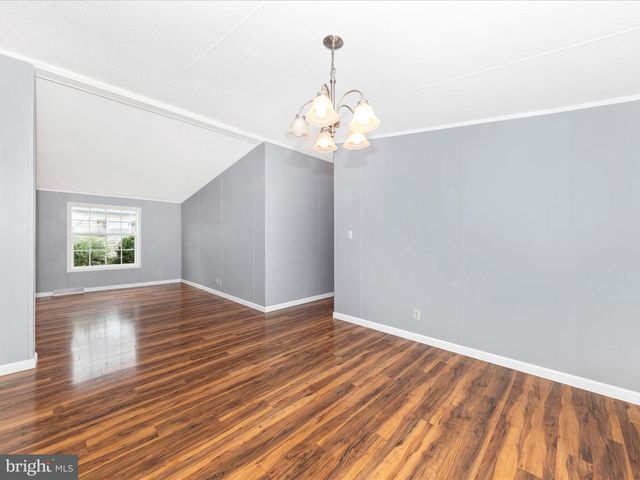 16842 LONGFELLOW CT, Hagerstown, MD 21740