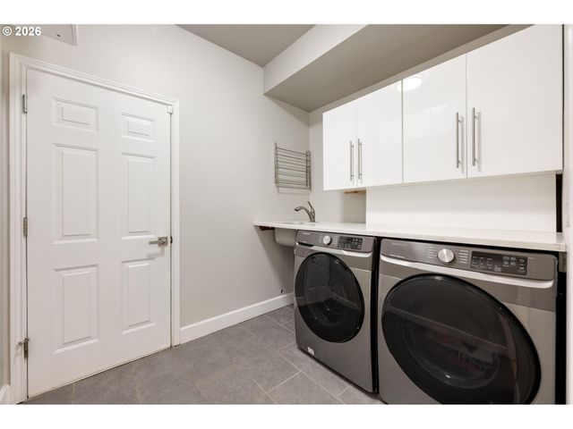 1714 Nw CAITLIN Ter, Portland, OR 97229