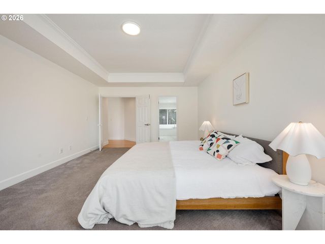 1714 Nw CAITLIN Ter, Portland, OR 97229