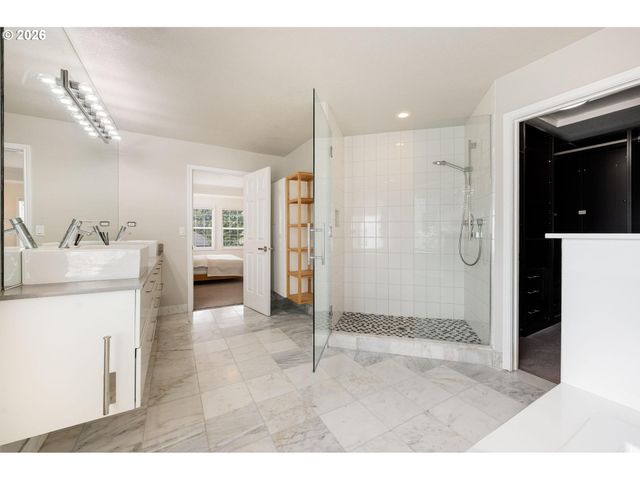 1714 Nw CAITLIN Ter, Portland, OR 97229