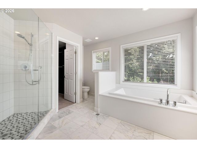 1714 Nw CAITLIN Ter, Portland, OR 97229