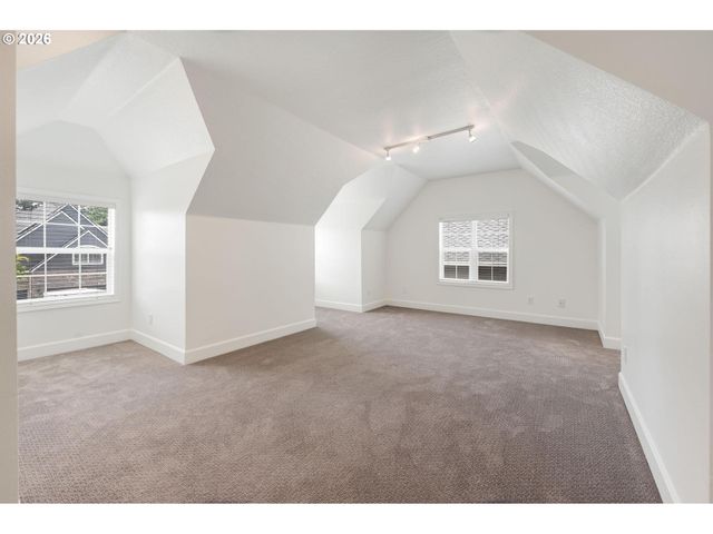 1714 Nw CAITLIN Ter, Portland, OR 97229