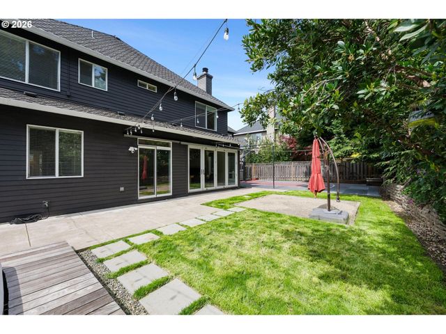 1714 Nw CAITLIN Ter, Portland, OR 97229