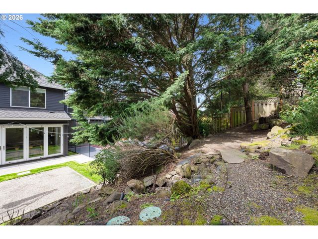 1714 Nw CAITLIN Ter, Portland, OR 97229