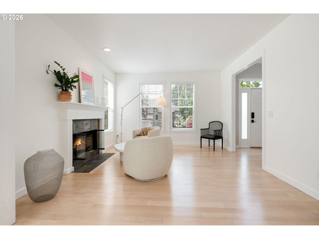 1714 Nw CAITLIN Ter, Portland, OR 97229