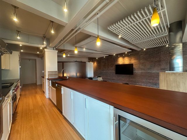 90 N Washington Street 5, Boston, MA 02114