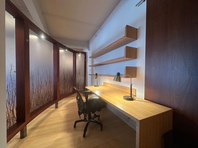 90 N Washington Street 5, Boston, MA 02114