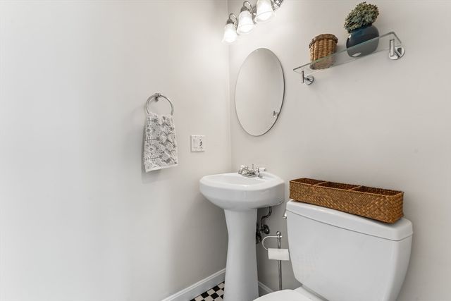 435 Lexington Street, Waltham, MA 02452