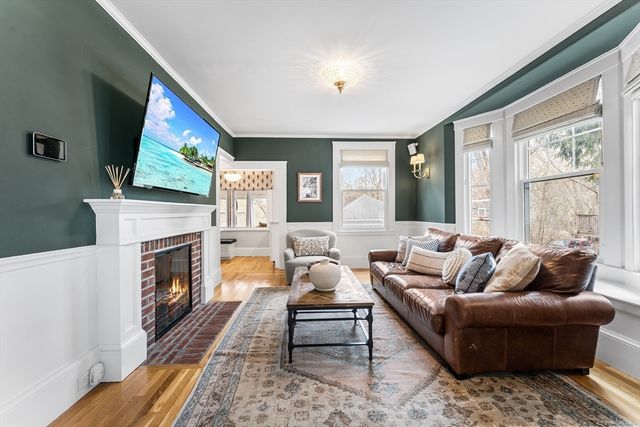 435 Lexington Street, Waltham, MA 02452