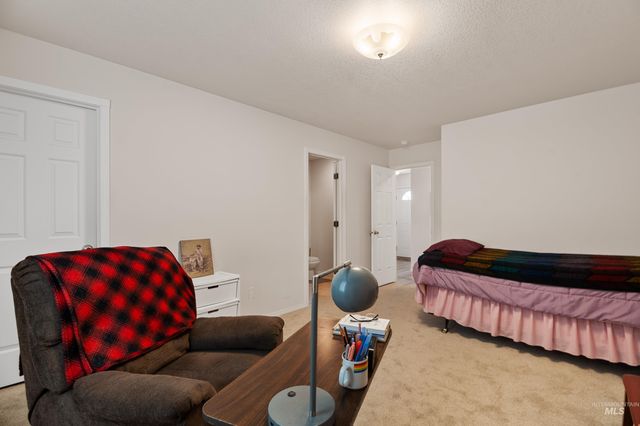 551 E Magnolia, Twin Falls, ID 83301