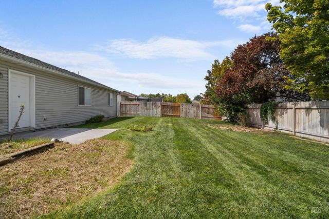 551 E Magnolia, Twin Falls, ID 83301