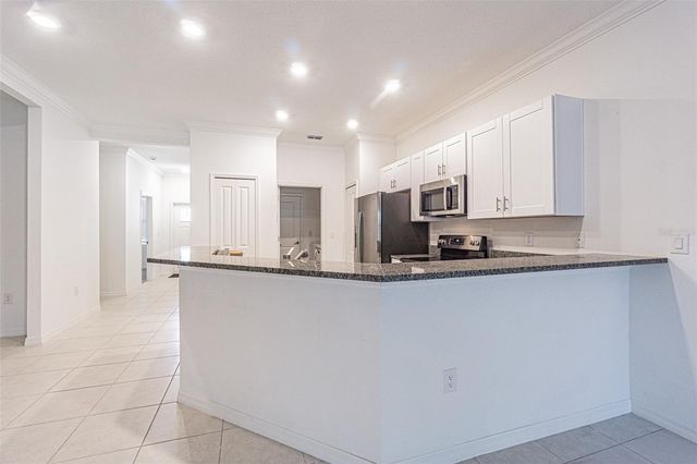 6884 RIPPLE POND LOOP, Zephyrhills, FL 33541