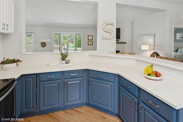 6490 E Chikaming, Sawyer, MI 49125