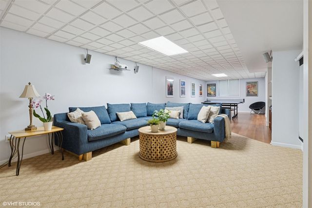 6490 E Chikaming, Sawyer, MI 49125