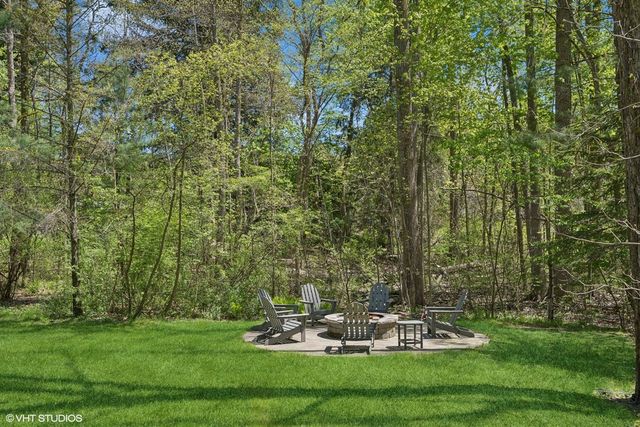 6490 E Chikaming, Sawyer, MI 49125