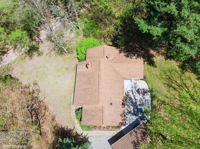 6490 E Chikaming, Sawyer, MI 49125