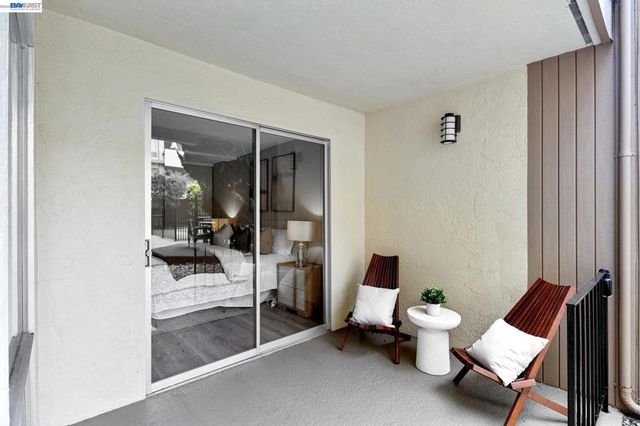 1825 Shoreline Dr 108, Alameda, CA 94501