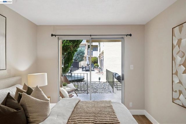 1825 Shoreline Dr 108, Alameda, CA 94501