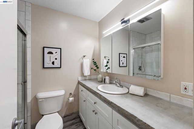 1825 Shoreline Dr 108, Alameda, CA 94501