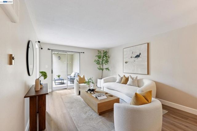 1825 Shoreline Dr 108, Alameda, CA 94501