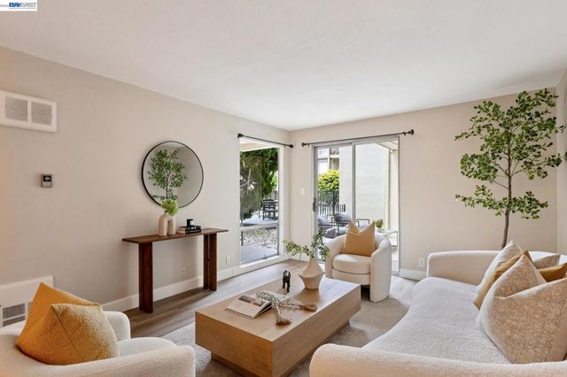 1825 Shoreline Dr 108, Alameda, CA 94501