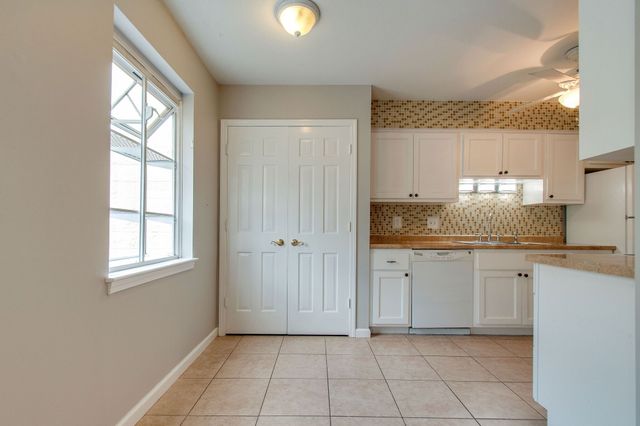 8300 Sawyer Brown Rd Apt S304, Nashville, TN 37221