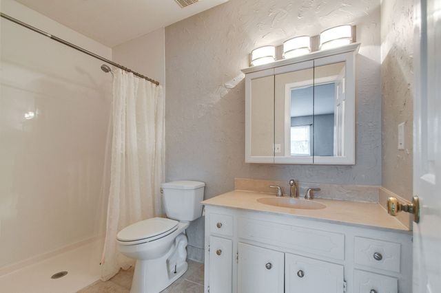 8300 Sawyer Brown Rd Apt S304, Nashville, TN 37221