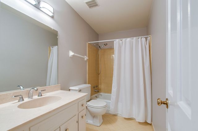 8300 Sawyer Brown Rd Apt S304, Nashville, TN 37221