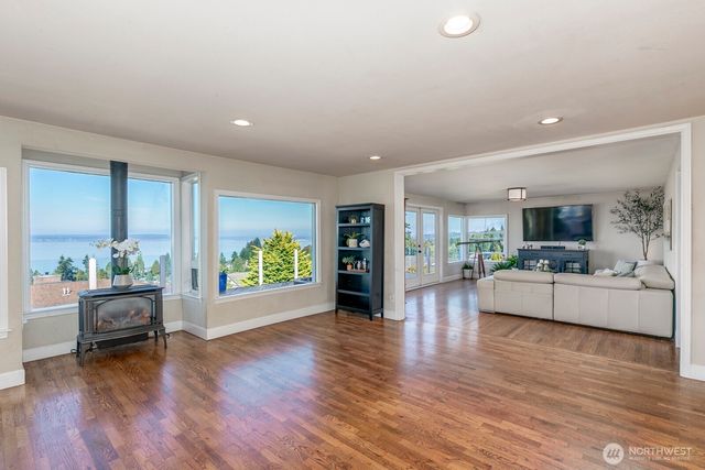 5037 33rd Avenue W, Everett, WA 98203